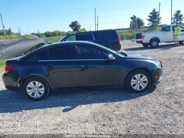 2014 Chevrolet CRUZE photo 13
