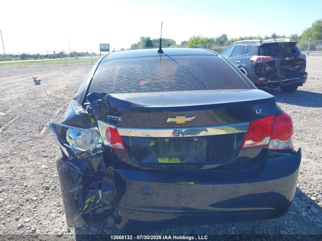 2014 Chevrolet CRUZE photo 16