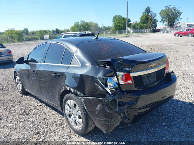 2014 Chevrolet CRUZE photo 3