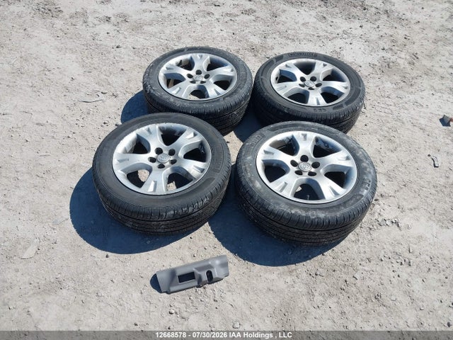 صورة 12 لـ 2005 Toyota MATRIX