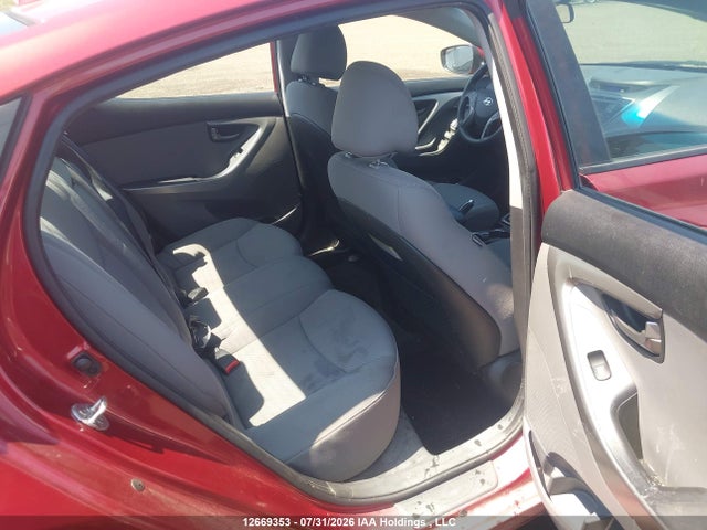 2013 Hyundai ELANTRA GLS/LIMITED 照片 8