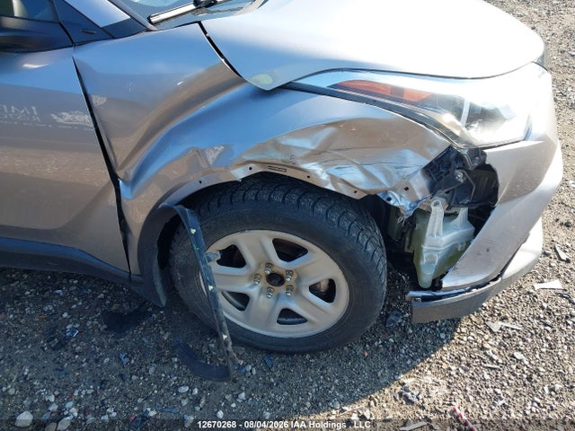 2018 Toyota C-HR XLE 照片 6