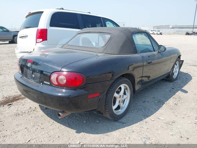 2001 Mazda MX-5 MIATA 1.8 — фото 4