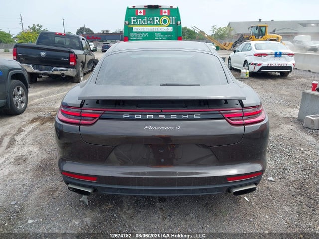 صورة 16 لـ 2019 Porsche PANAMERA 4