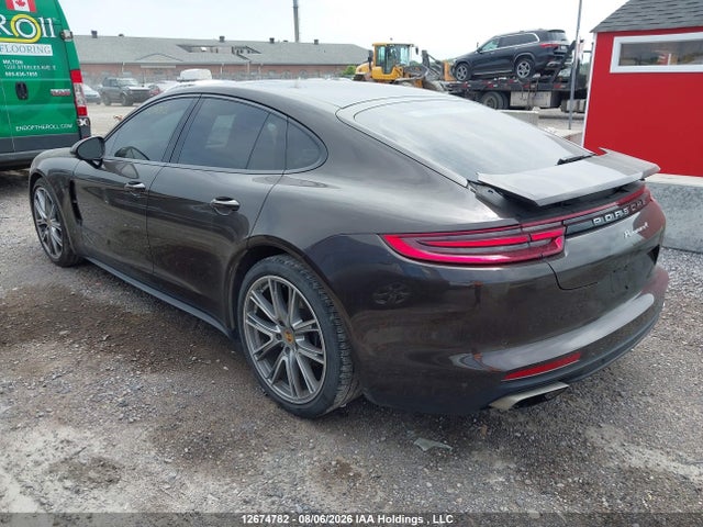 صورة 3 لـ 2019 Porsche PANAMERA 4