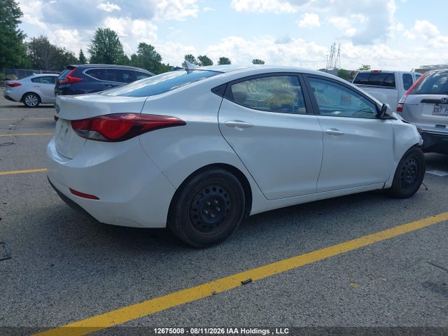 2015 Hyundai ELANTRA 照片 4
