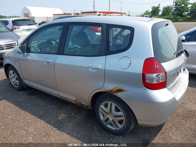 صورة 14 لـ 2007 Honda FIT