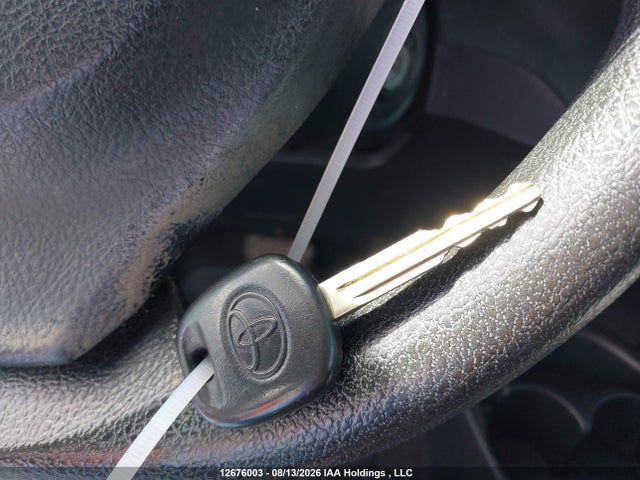 2014 Toyota YARIS LE — фото 11
