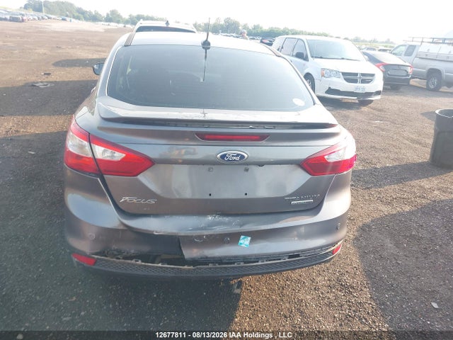 2013 FORD FOCUS TITANIUM 照片 16