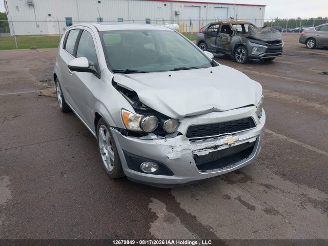 2014 Chevrolet SONIC LT — фото 6