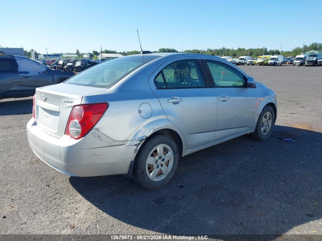 صورة 4 لـ 2016 Chevrolet SONIC LS