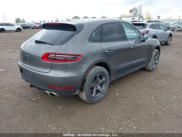 صورة 4 لـ 2015 Porsche MACAN S