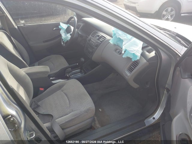 2002 Honda ACCORD SE photo 5