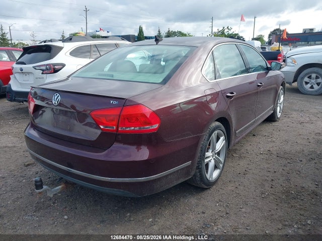 صورة 4 لـ 2013 Volkswagen PASSAT SE