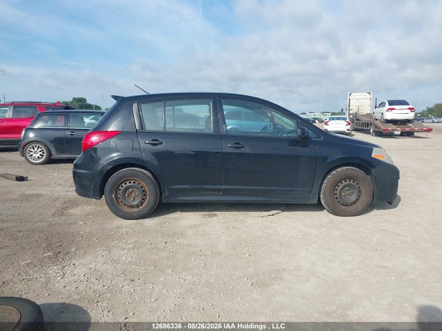 2010 Nissan VERSA 1.8SL 照片 14