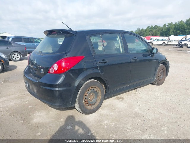 2010 Nissan VERSA 1.8SL 照片 4