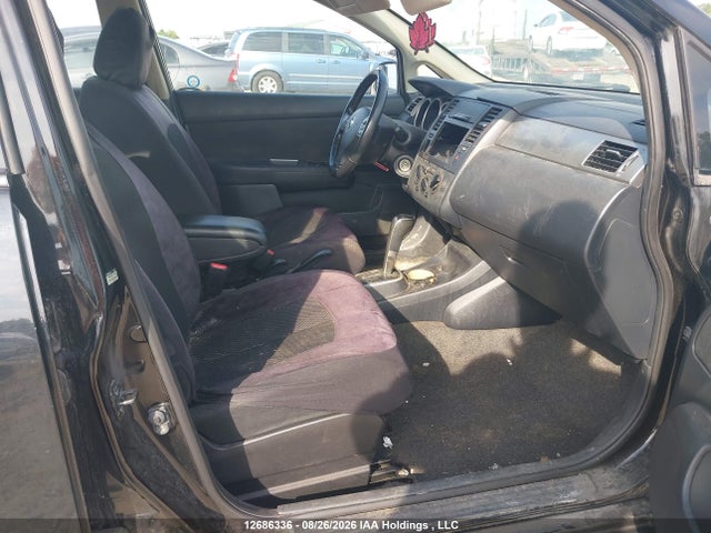 2010 Nissan VERSA 1.8SL 照片 5