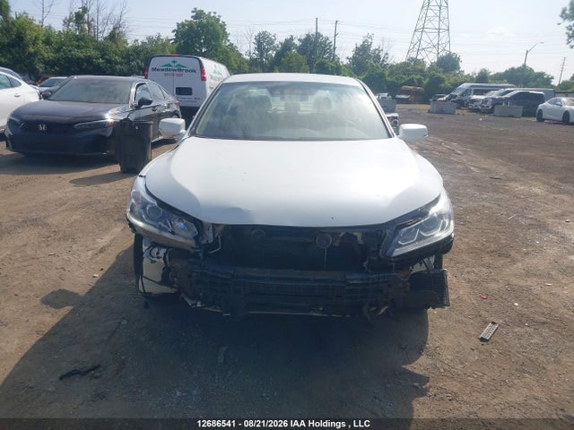 صورة 12 لـ 2017 Honda ACCORD HYBRID