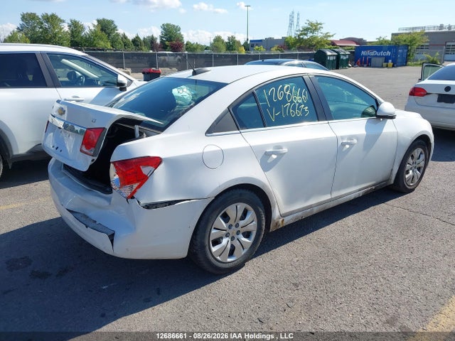 2015 Chevrolet CRUZE photo 4