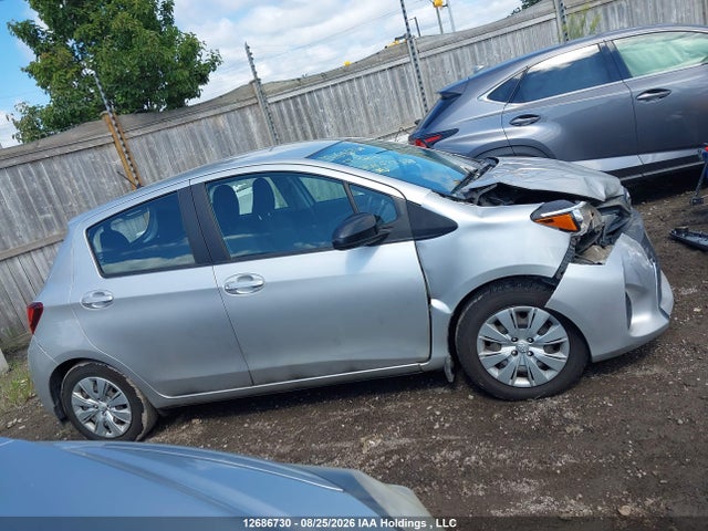 2017 Toyota YARIS LE — фото 14