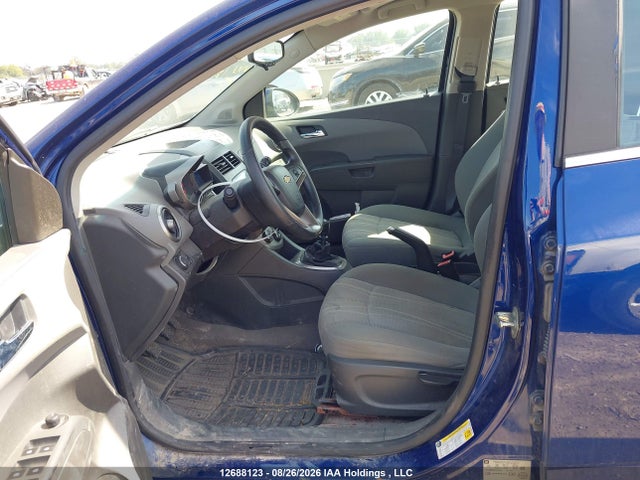 2012 Chevrolet SONIC LT — фото 17