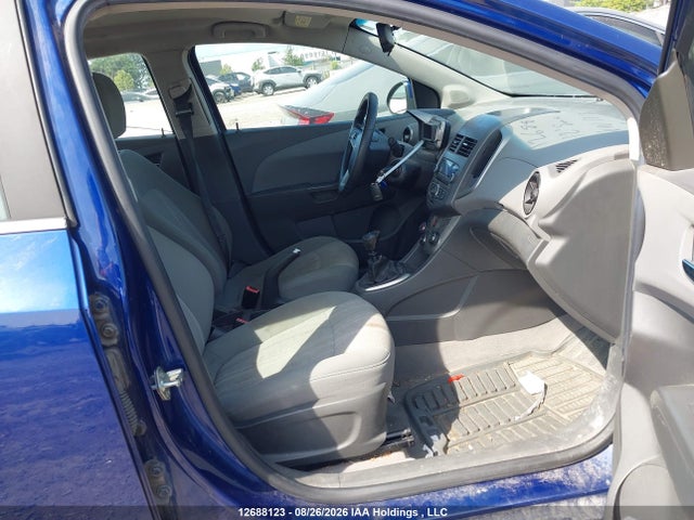 2012 Chevrolet SONIC LT — фото 5