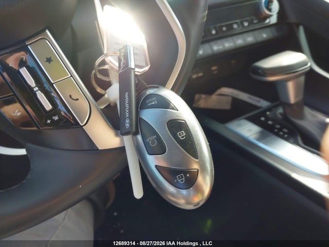 صورة 11 لـ 2025 Hyundai ELANTRA SEL SPORT