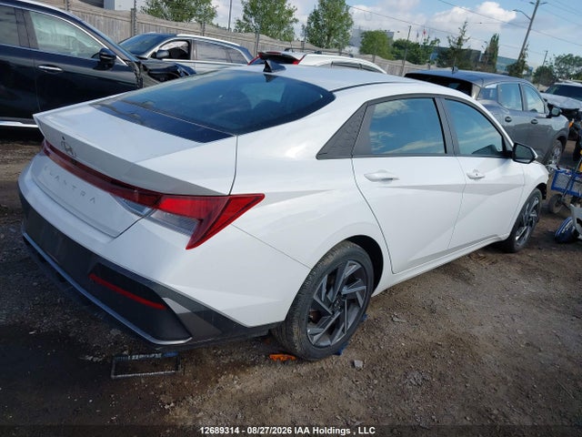 صورة 4 لـ 2025 Hyundai ELANTRA SEL SPORT