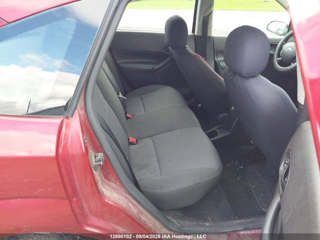 صورة مصغرة 8 لـ 2005 FORD FOCUS ZX5