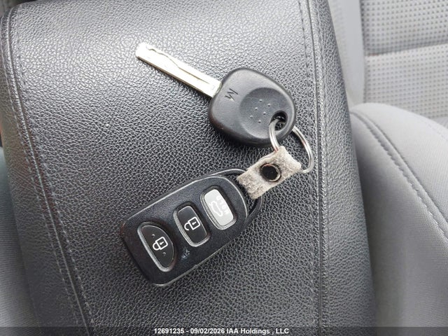 2012 Hyundai SONATA GL 照片 11