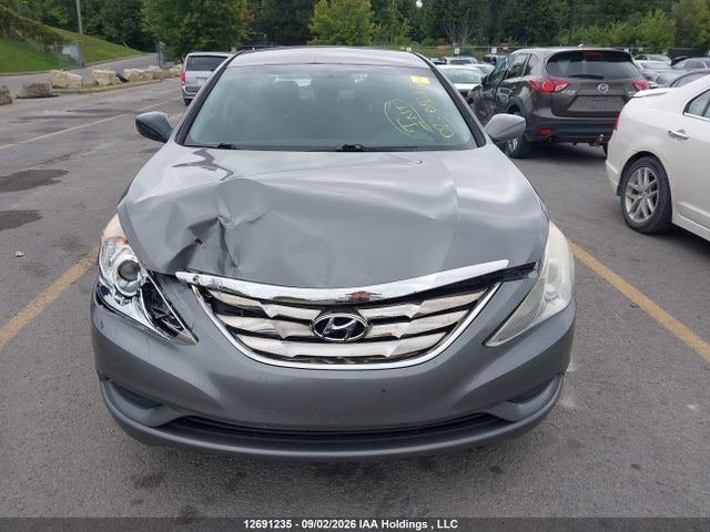 2012 Hyundai SONATA GL 照片 12