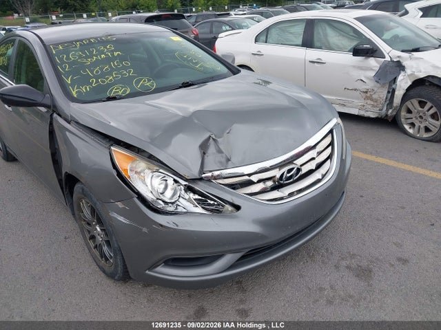 2012 Hyundai SONATA GL 照片 6