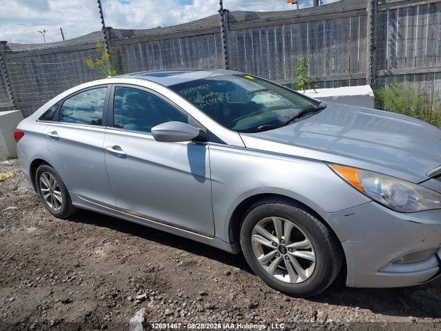 2013 Hyundai SONATA GLS — фото 12