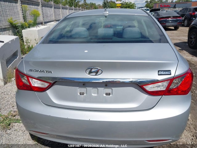 2013 Hyundai SONATA GLS — фото 15