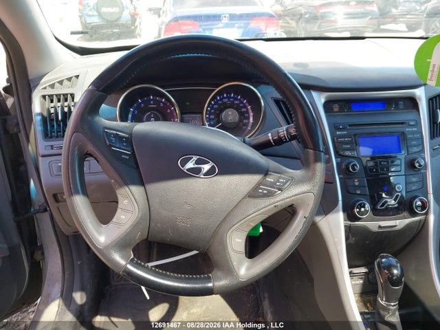 2013 Hyundai SONATA GLS — фото 16