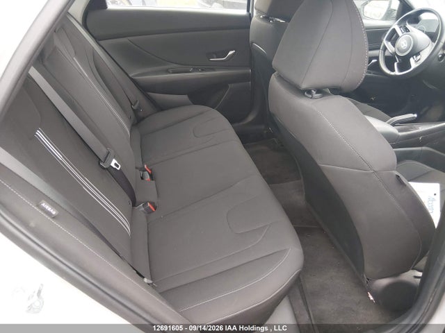 صورة 8 لـ 2025 Hyundai ELANTRA SEL SPORT