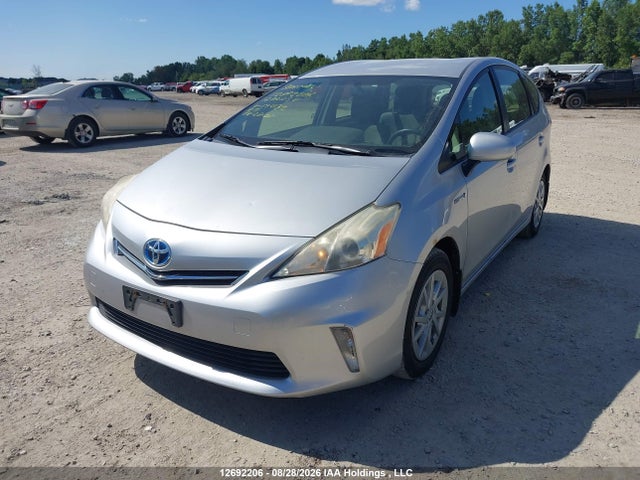 صورة 2 لـ 2012 Toyota PRIUS V