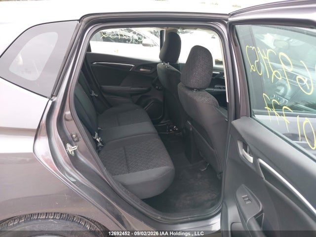 2016 Honda FIT LX — фото 8