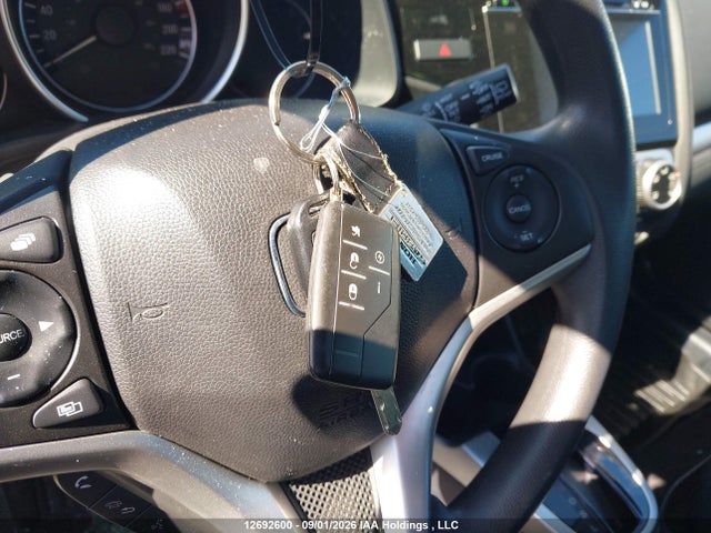 2015 Honda FIT LX — фото 11