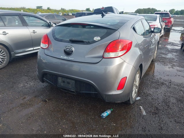 صورة 4 لـ 2012 Hyundai VELOSTER