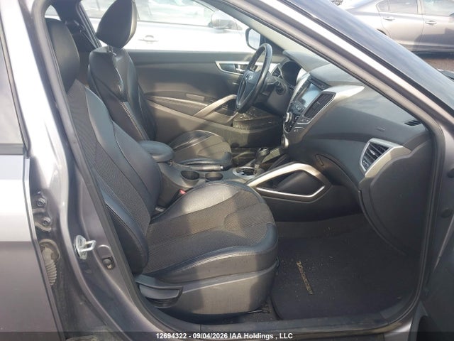 صورة 5 لـ 2012 Hyundai VELOSTER