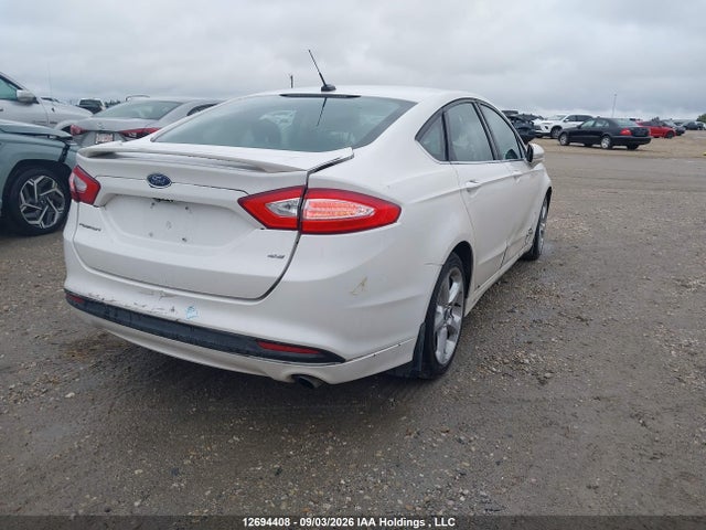 2015 FORD FUSION SE 照片 4