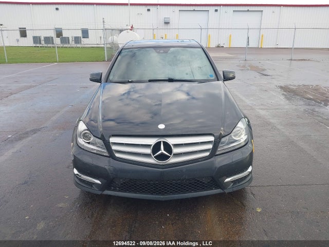 صورة 12 لـ 2013 Mercedes-BENZ C 300 4MATIC
