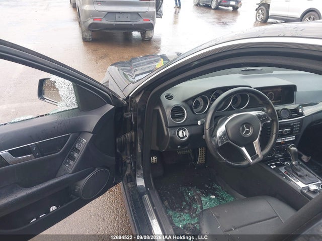 صورة 20 لـ 2013 Mercedes-BENZ C 300 4MATIC