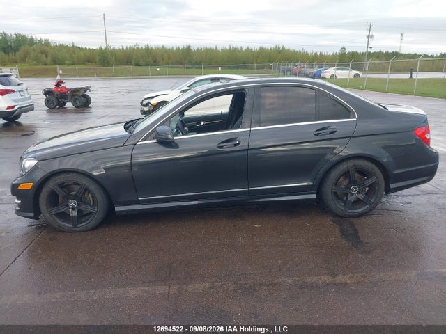 صورة 6 لـ 2013 Mercedes-BENZ C 300 4MATIC
