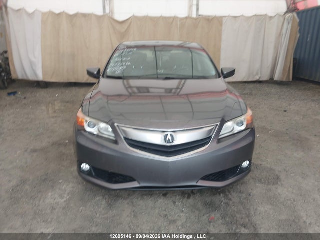 2013 Acura ILX 20 PREMIUM photo 13