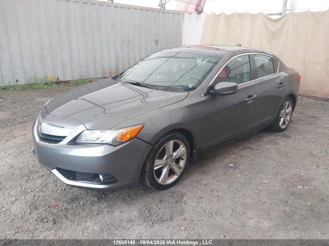 2013 Acura ILX 20 PREMIUM photo 2