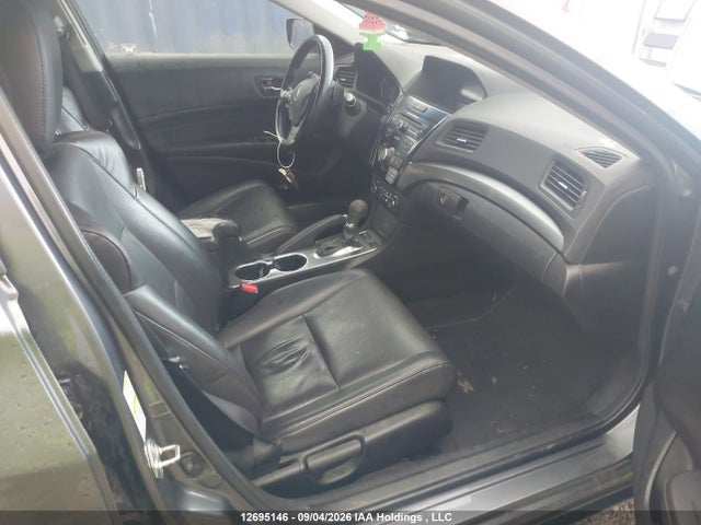 2013 Acura ILX 20 PREMIUM photo 5
