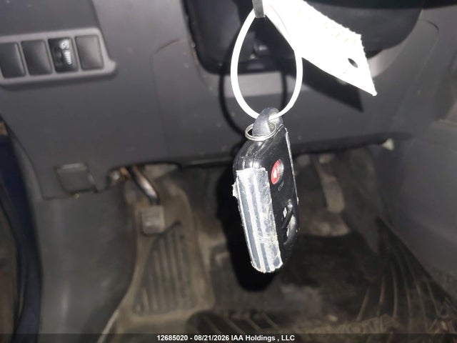 صورة 11 لـ 2012 Toyota PRIUS V