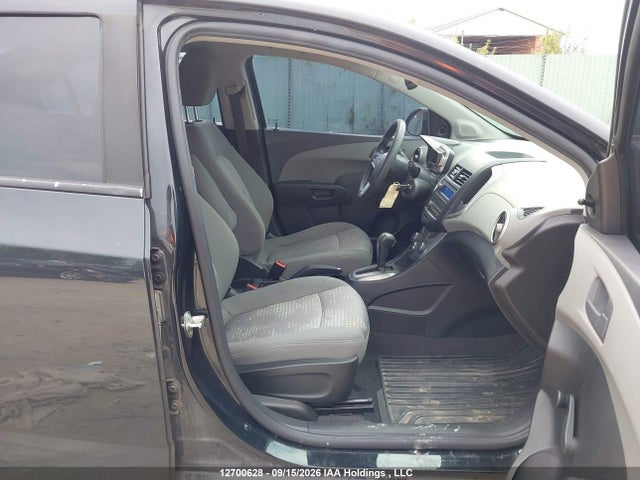 2015 Chevrolet SONIC LS AUTO 照片 5